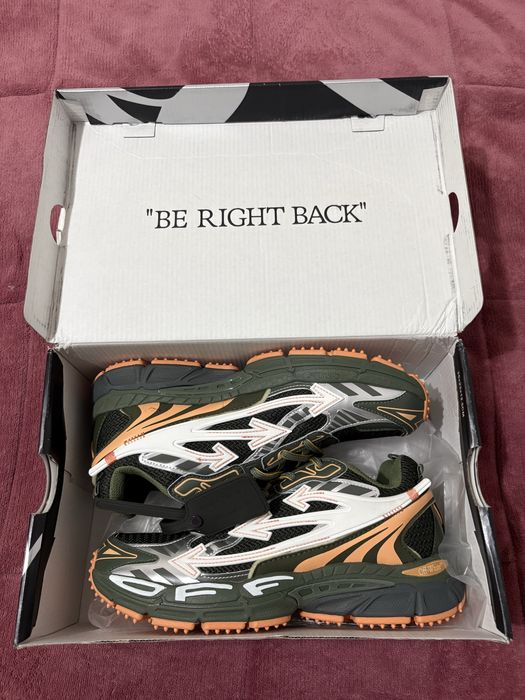 Off white “be right back” 44/45