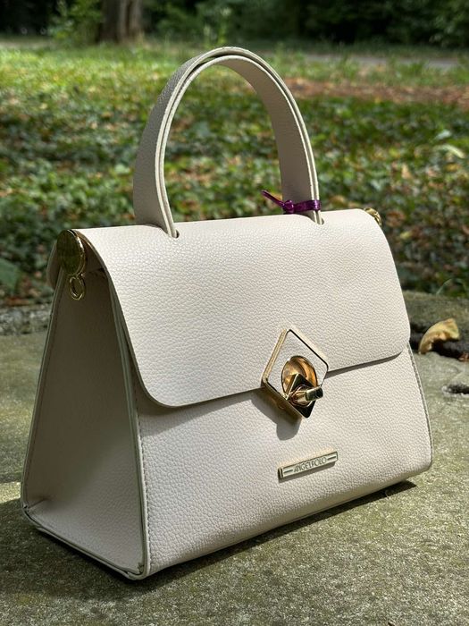 Дамски чанти лятна колекция