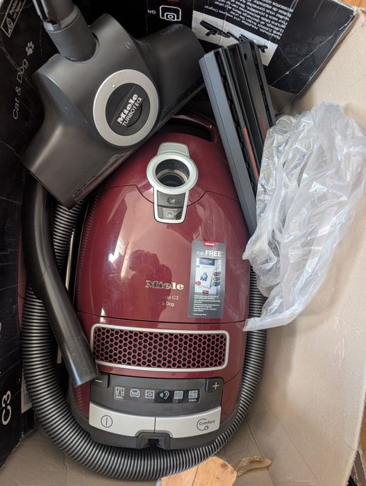 Aspirator Miele Complete C3 Cat&Dog