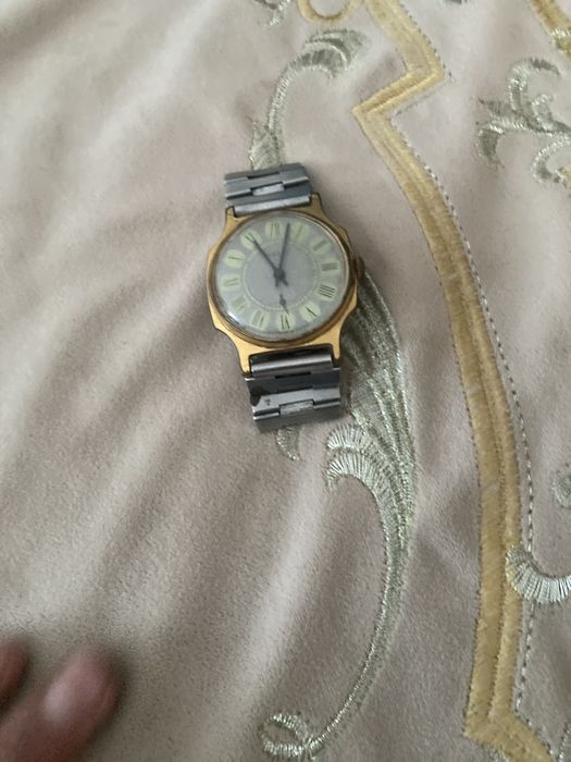 Не роботет страые часы