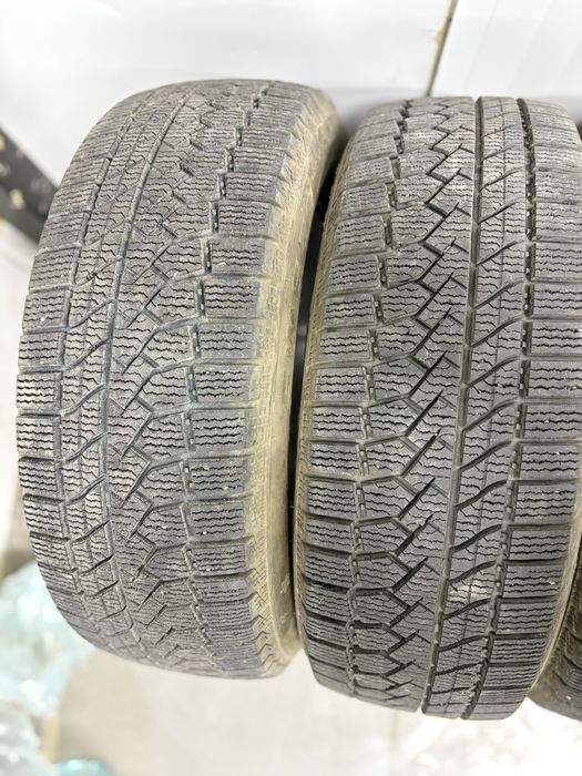 Шины 215/60/17 комплект зима