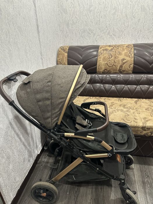 Продам коляску прогулочную