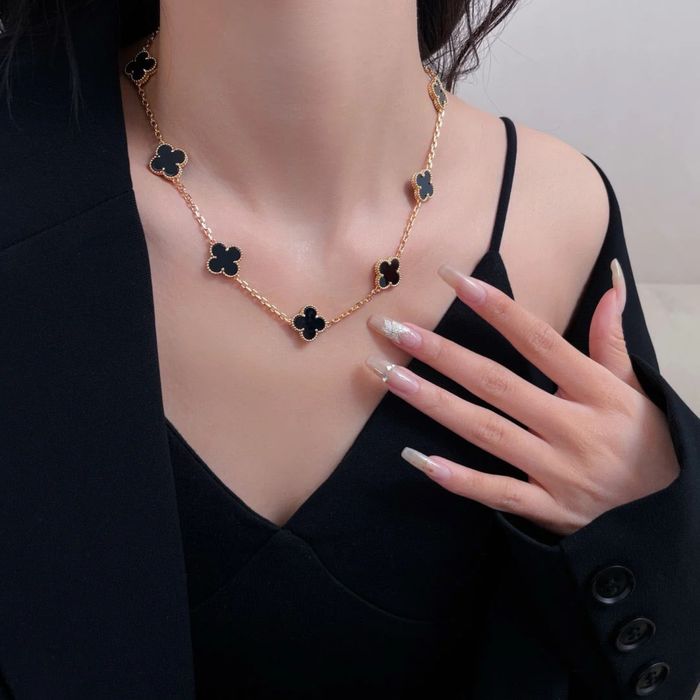 Colier Van Cleef & Arpels Gold 750 Black