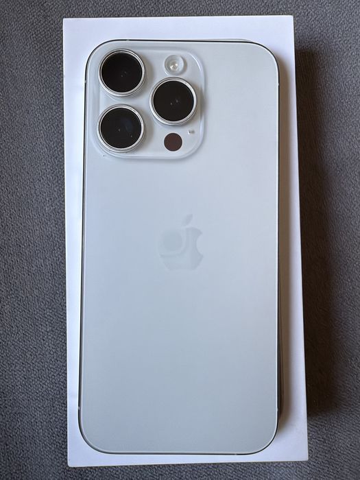 IPhone 15 Pro White