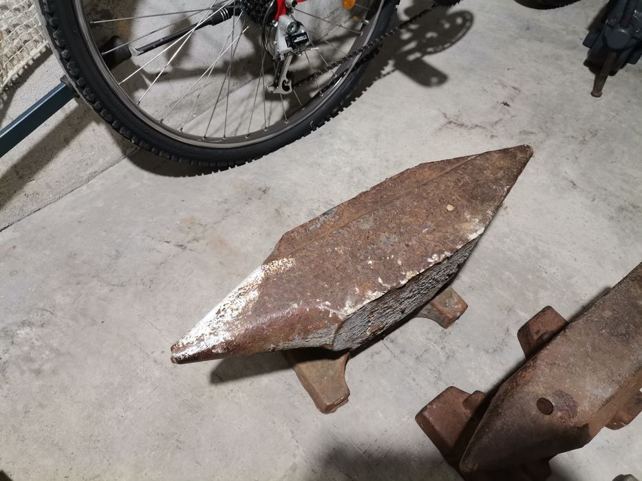 Голяма наковалня 65кг.