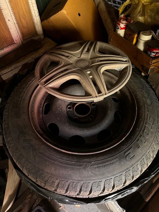 Продам резину 195/65 r15