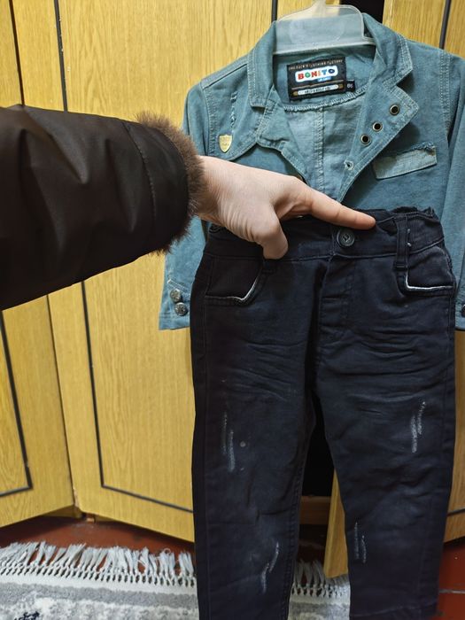 Pidjaki  jensi bryuki 50 mindan