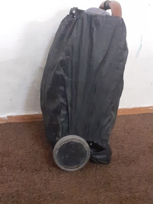 Сотилади чемодан коляска