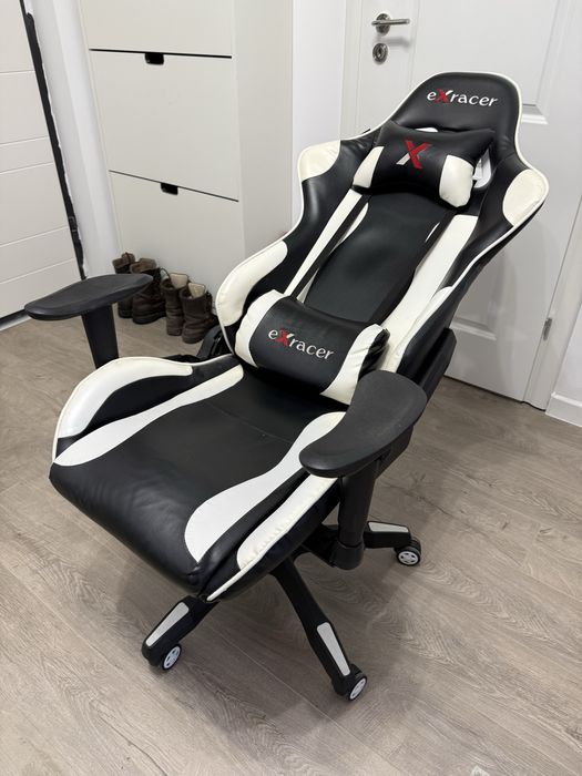 Scaun gaming EVO Racer X, brate reglabile, suport cervical si lombar