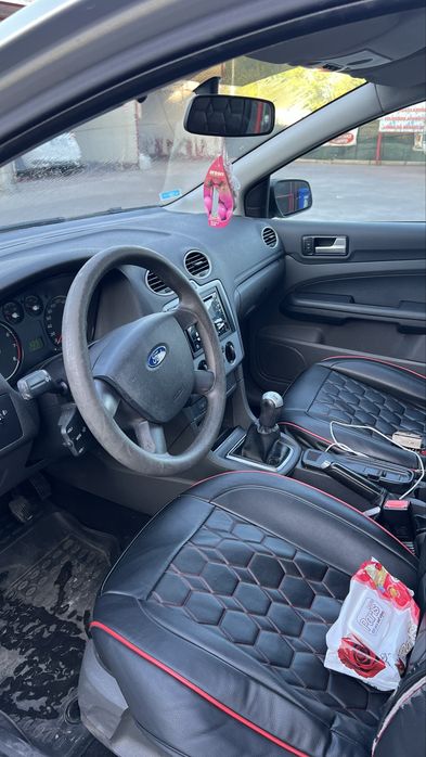 Ford focus sedan