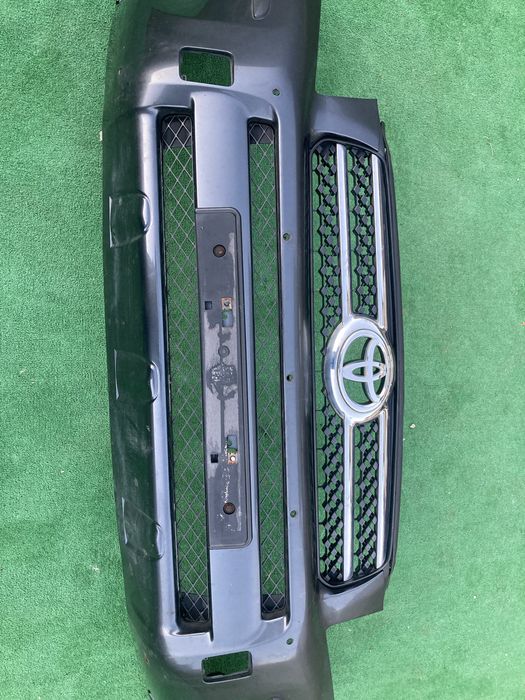 Предна броня за тойота рав4/Toyota Rav4 06-08г