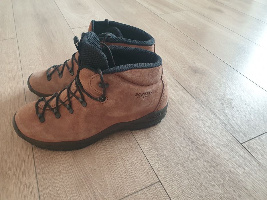 Vand bocanci de munte Boreal marimea 44