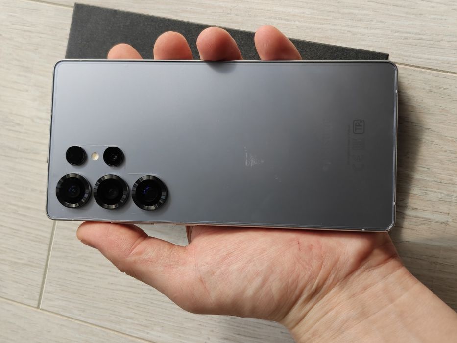 Samsung S25 Ultra 256 gb Ram 12 5G EAC