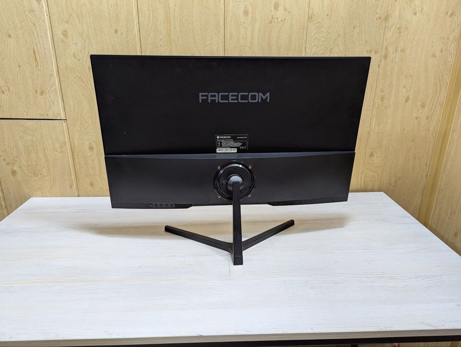 Продается игровой монитор FACECOM