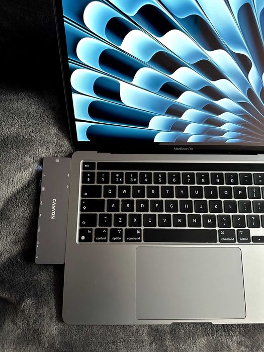 Apple Macbook Pro 13'' M1 16GB RAM/512 SSD