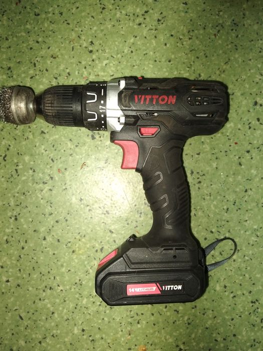 Продам новый шуруповёрт VITTON 1112