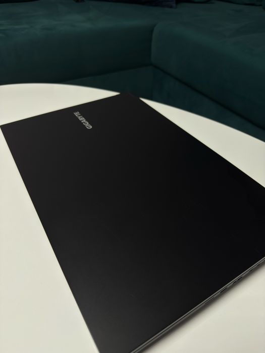 Laptop Gaming Gigabyte 17 inch I5 12500h RTX 4050 500gb
