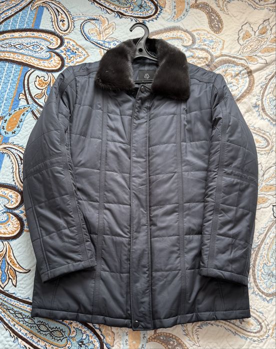 Продам мужскую зимнюю куртку.