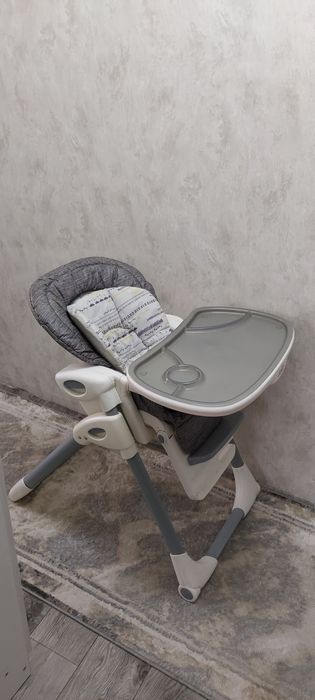 Стульчик для кормления joie