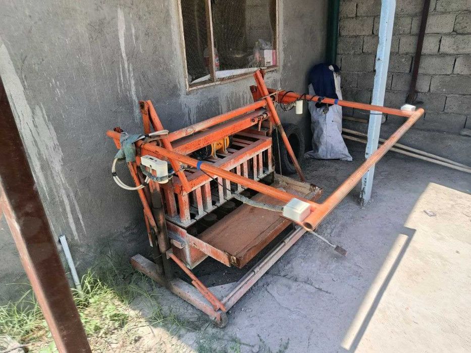 Blok g'isht aparat sotiladi