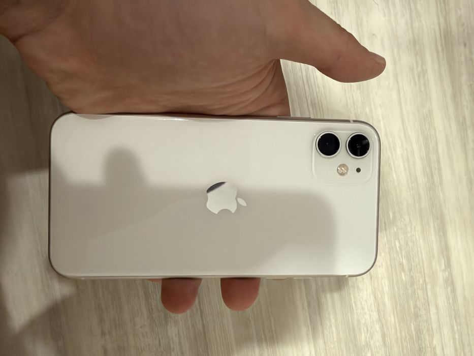 Продам iphone 11