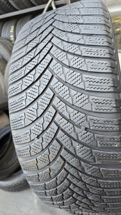 4 anvelope iarnă Firestone 215/50/17- dot 2022