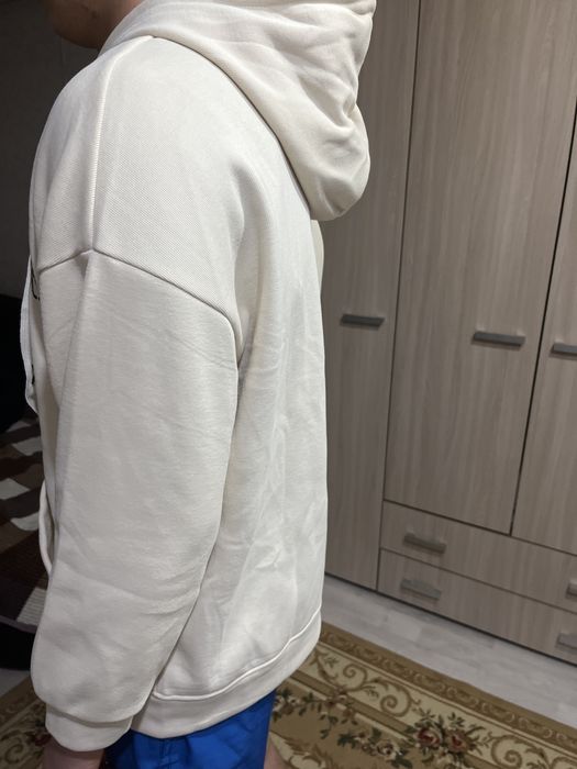 Кофта теплая ,не подршла по размеру