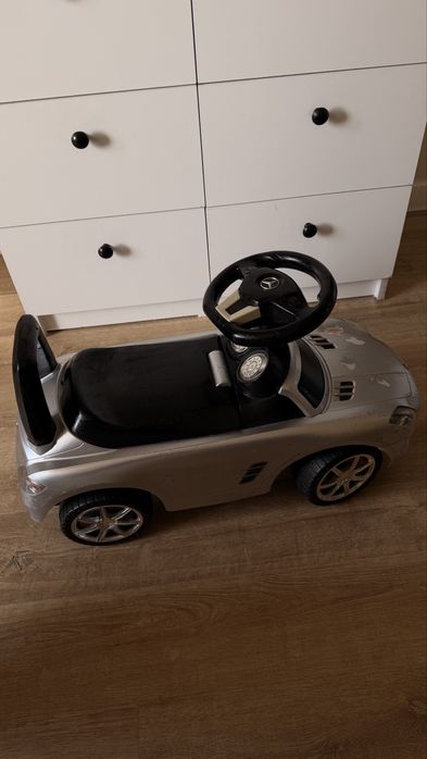 Машинка для малышей