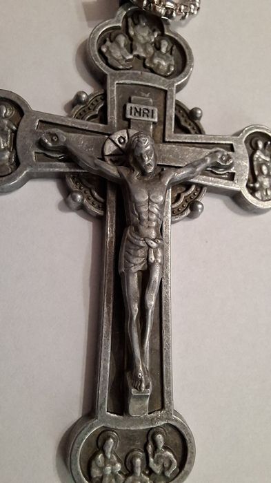 Pandantiv crucifix