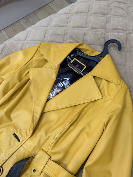 Плащ кожаный тренч