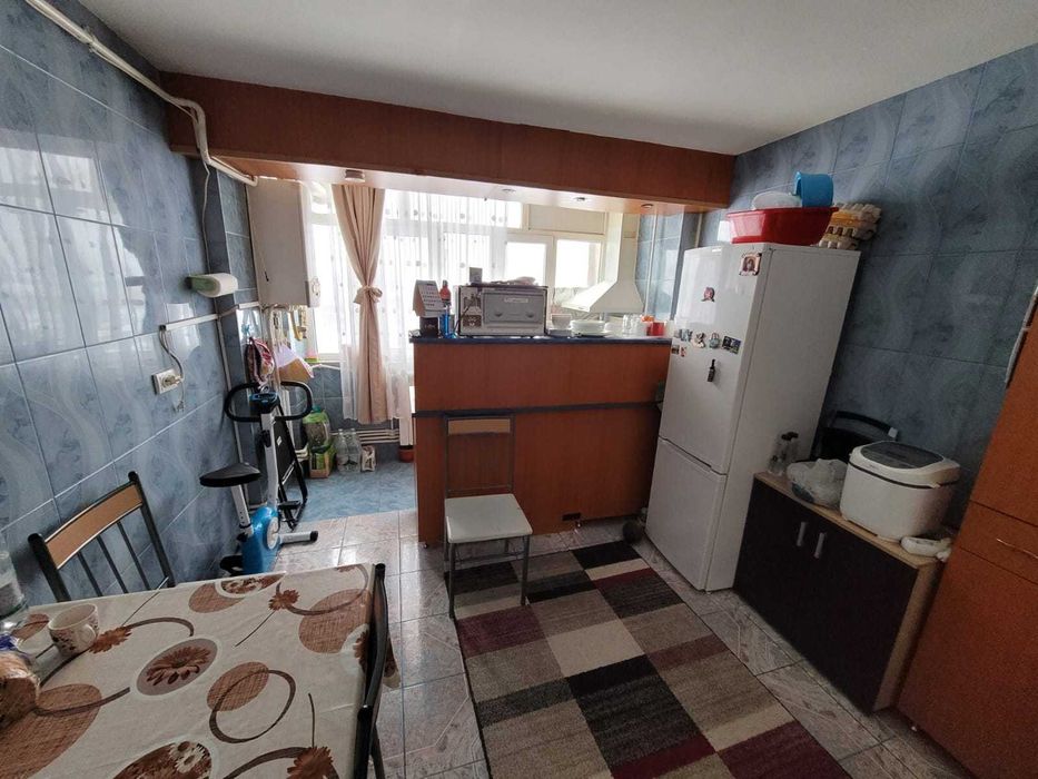 Apartament 3 camere, 70.4 mp, ZONA CENTRALA