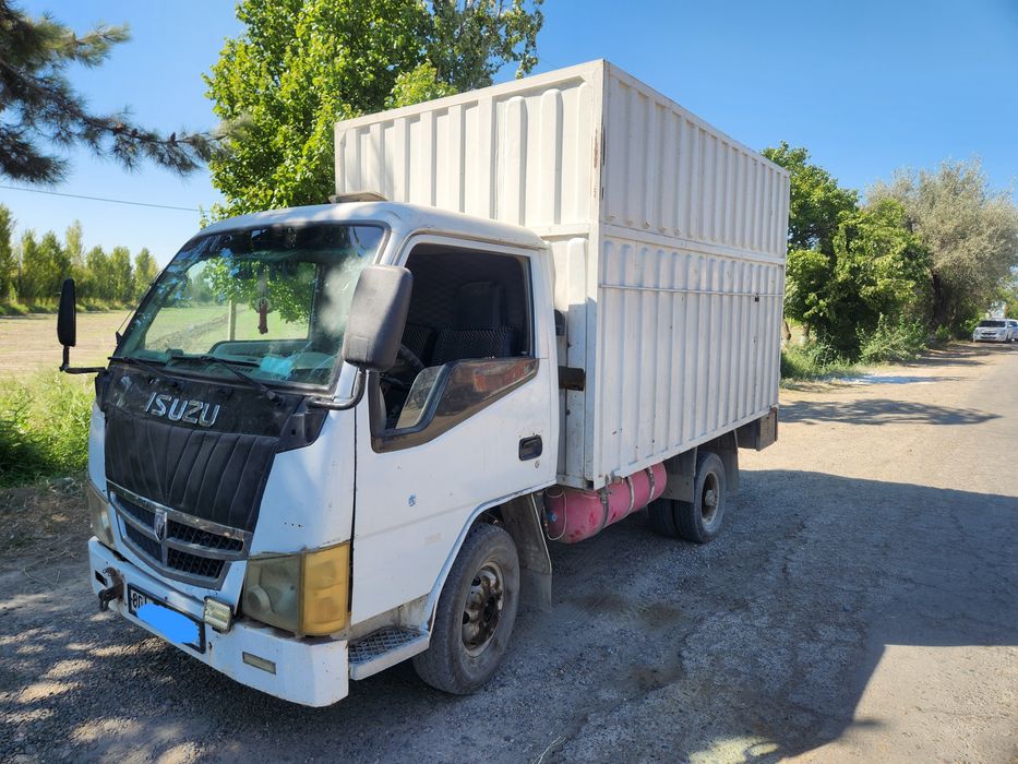 Isuzu metan Srochna