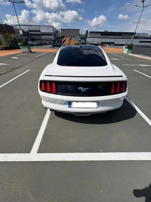 Ford Mustang 2.3 EcoBoost 2017 – model USA