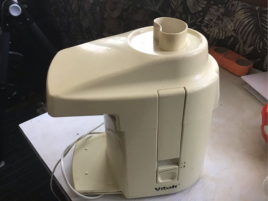 Продаю отличную соковыжималку
