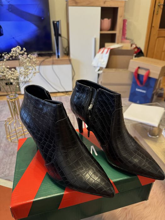 Botine Rita Ora 36