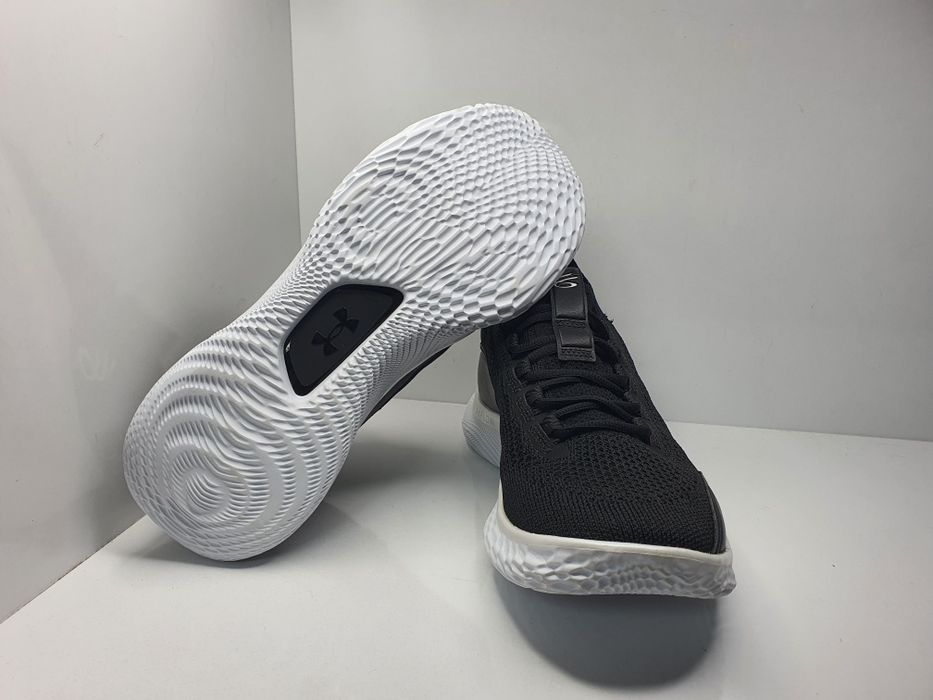 Маратонки Under Armour Curry 8

Чисто нови с кутия.

Размер 42.5  стел