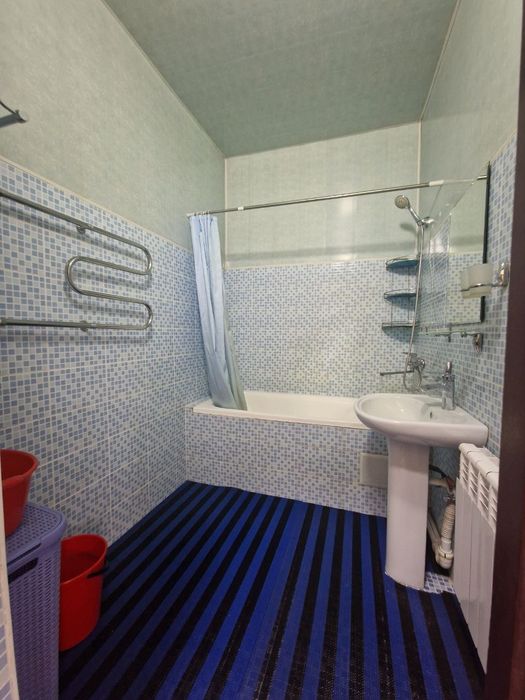 Продается 3/1/5 118м2 на ул. Чинобад, ор-р: м. Шахристанская