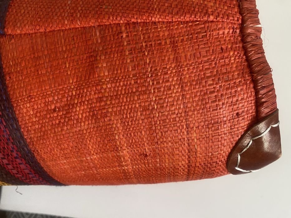 Соломенная сумка в идеальном состоянии