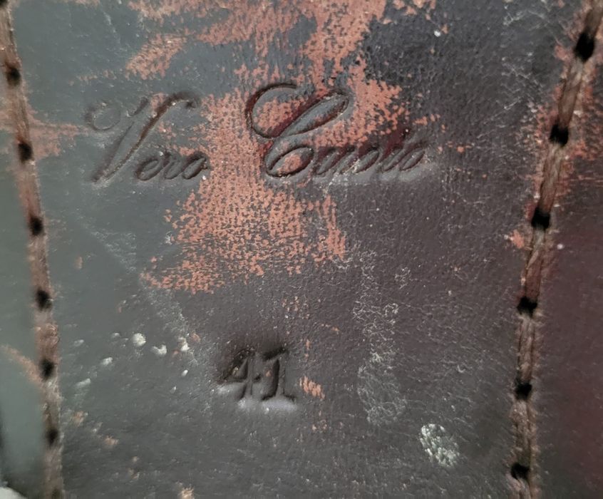 Ghete piele mov Italia