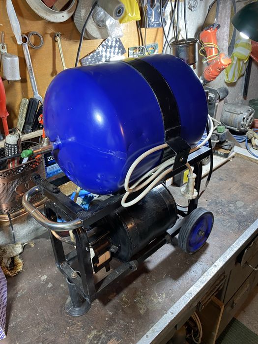 Компрессор сатылады