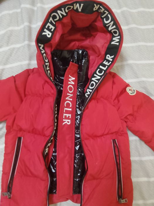 Продам куртку для девочки новый