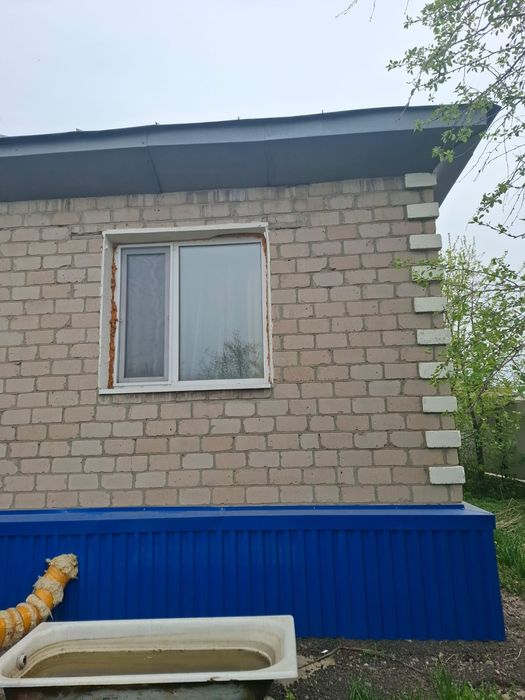 Продается  4 комнатный дом.