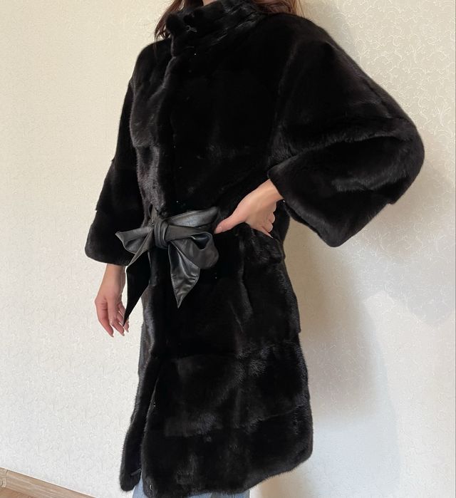 Шуба норковая черная