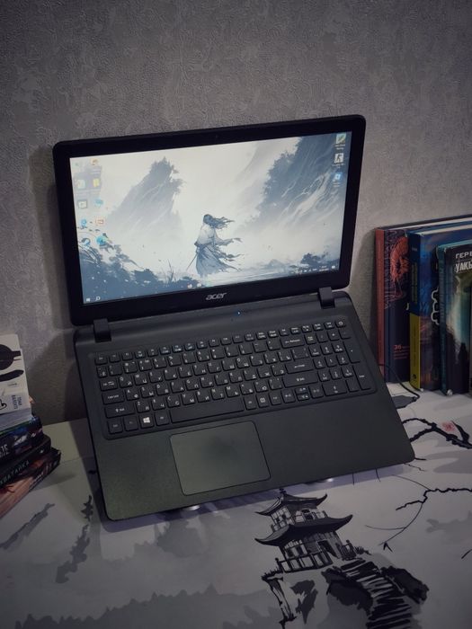 Acer aspire  ES1-572