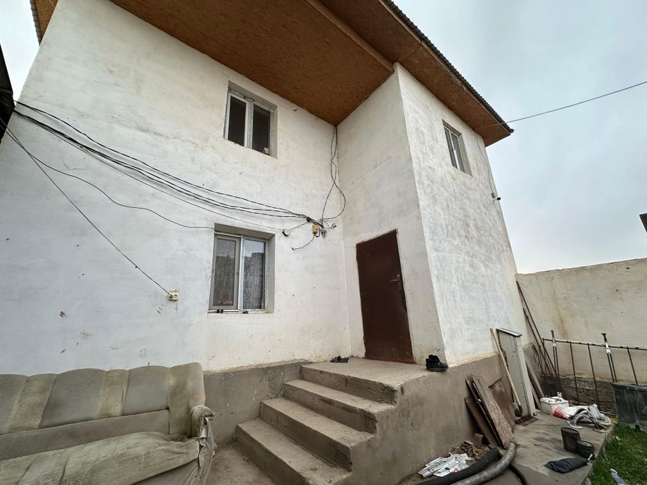 Жедел түрде қора сатылады!