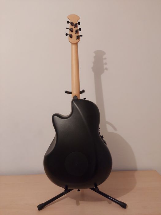 Электро-акустическая гитара Ovation