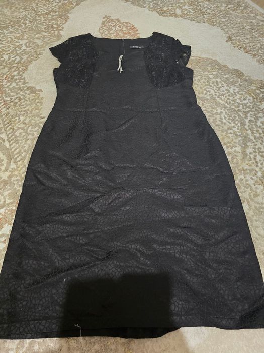 Продам платье красивое