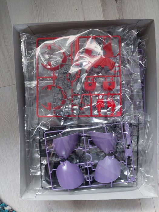 Bandai Master Grade Dom Gundam