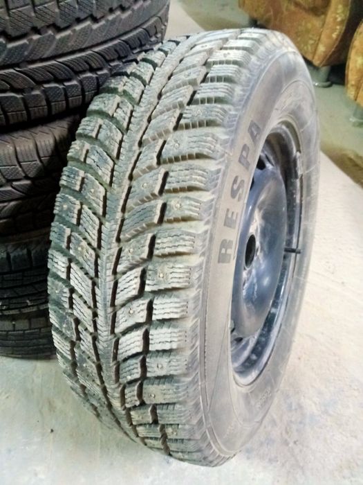 Комплект зимних шин