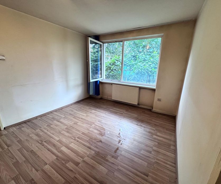 Proprietar vand apartament zona lunca